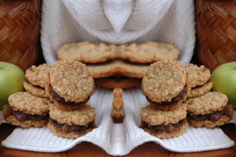 Date Filled Oatmeal Cookies