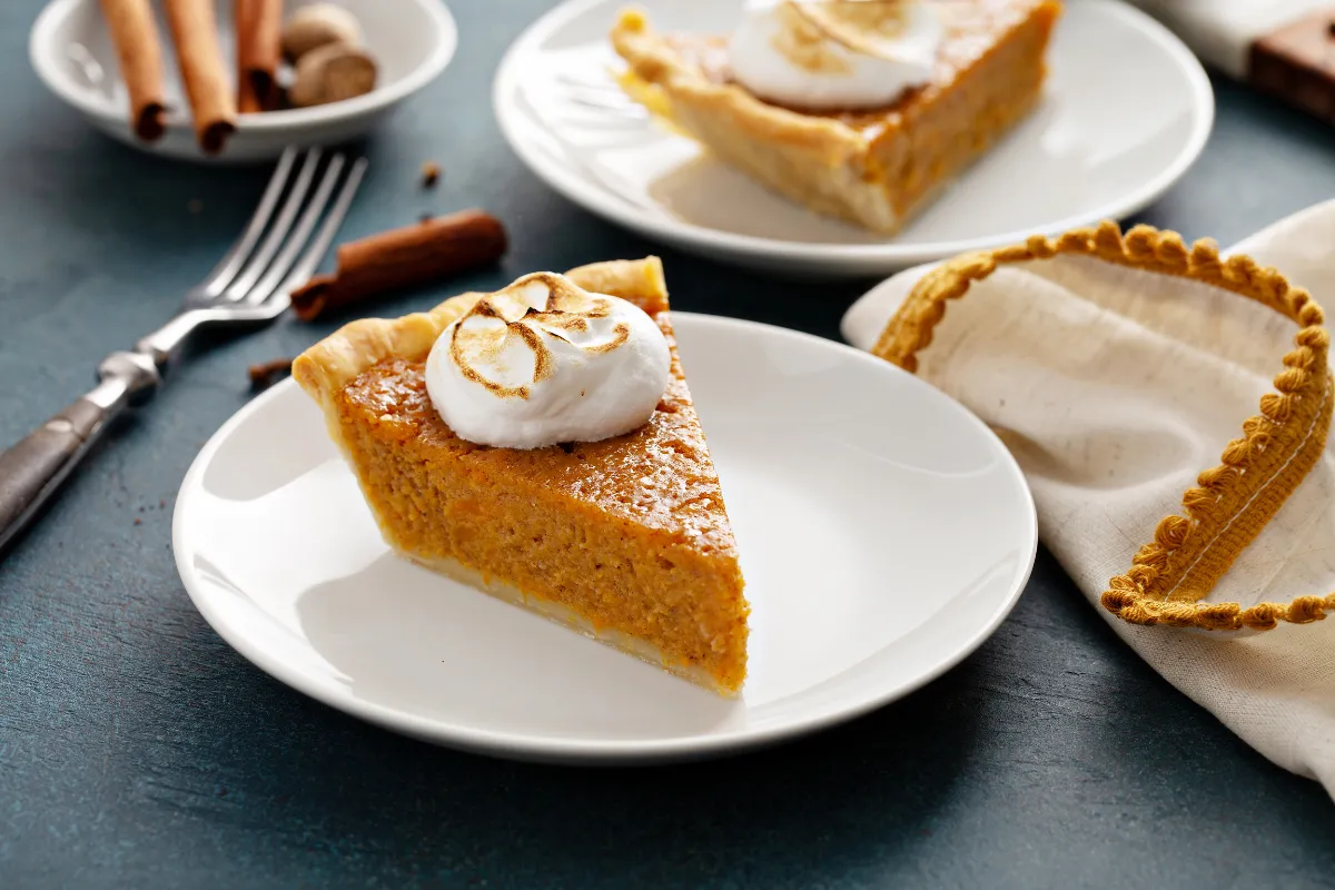 Serving and Storing Sweet Potato Pie