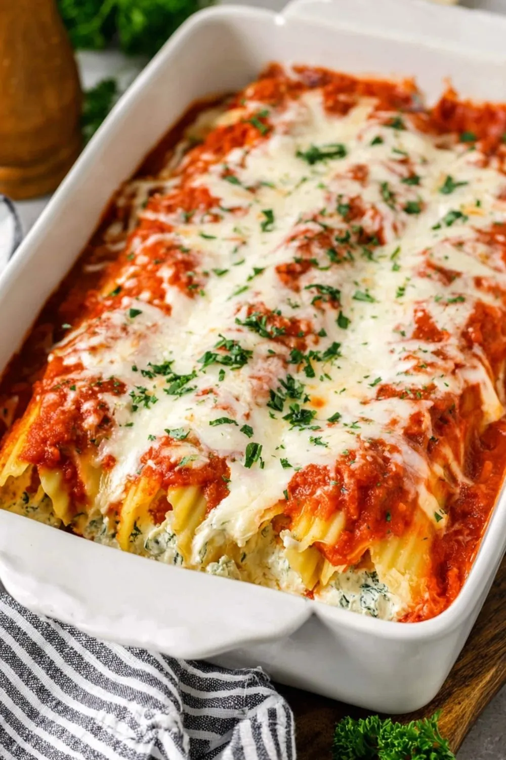 Easy manicotti recipe that impresses with every bite!